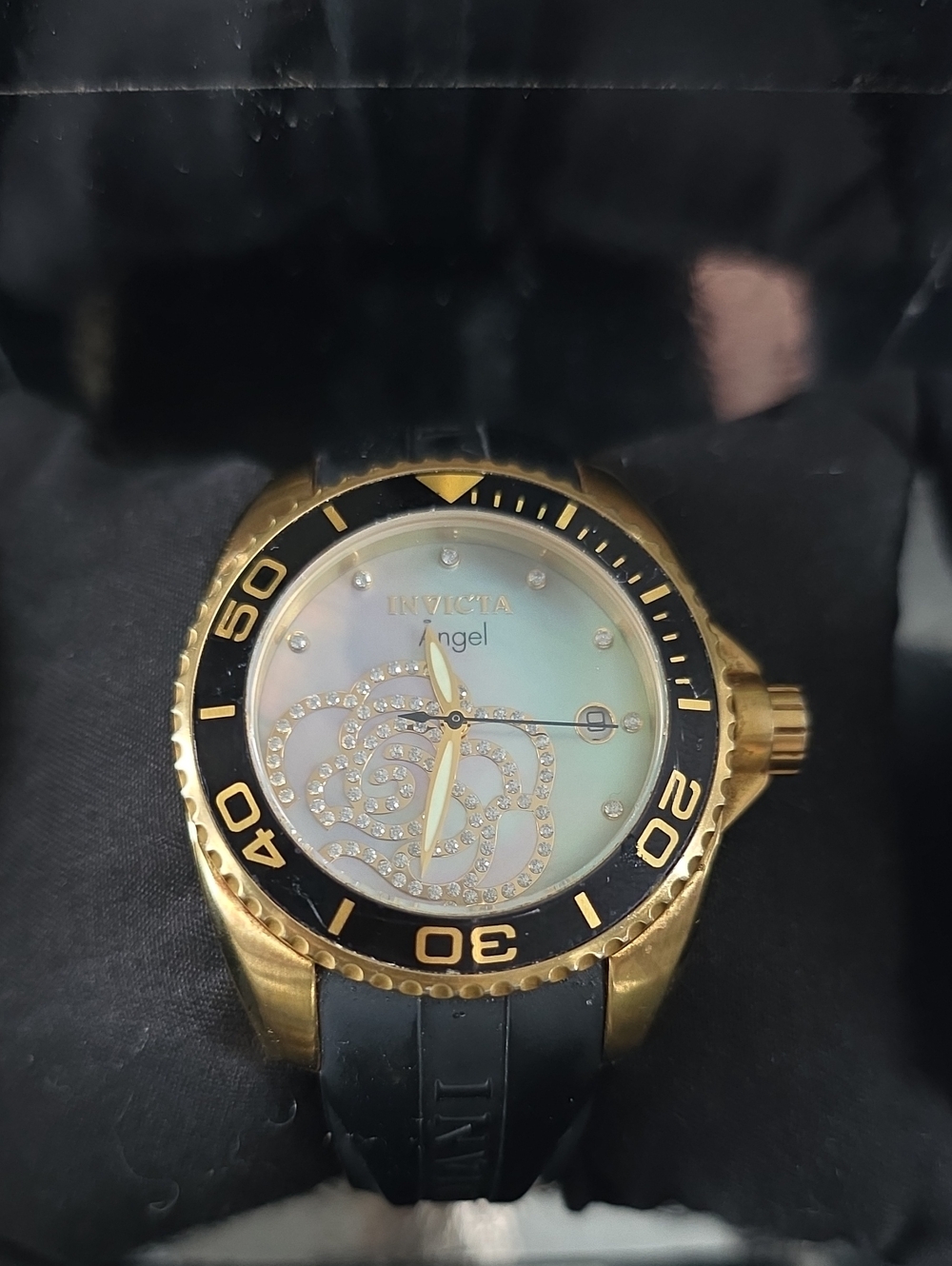 Wristwatch (not in provided subcategories)
